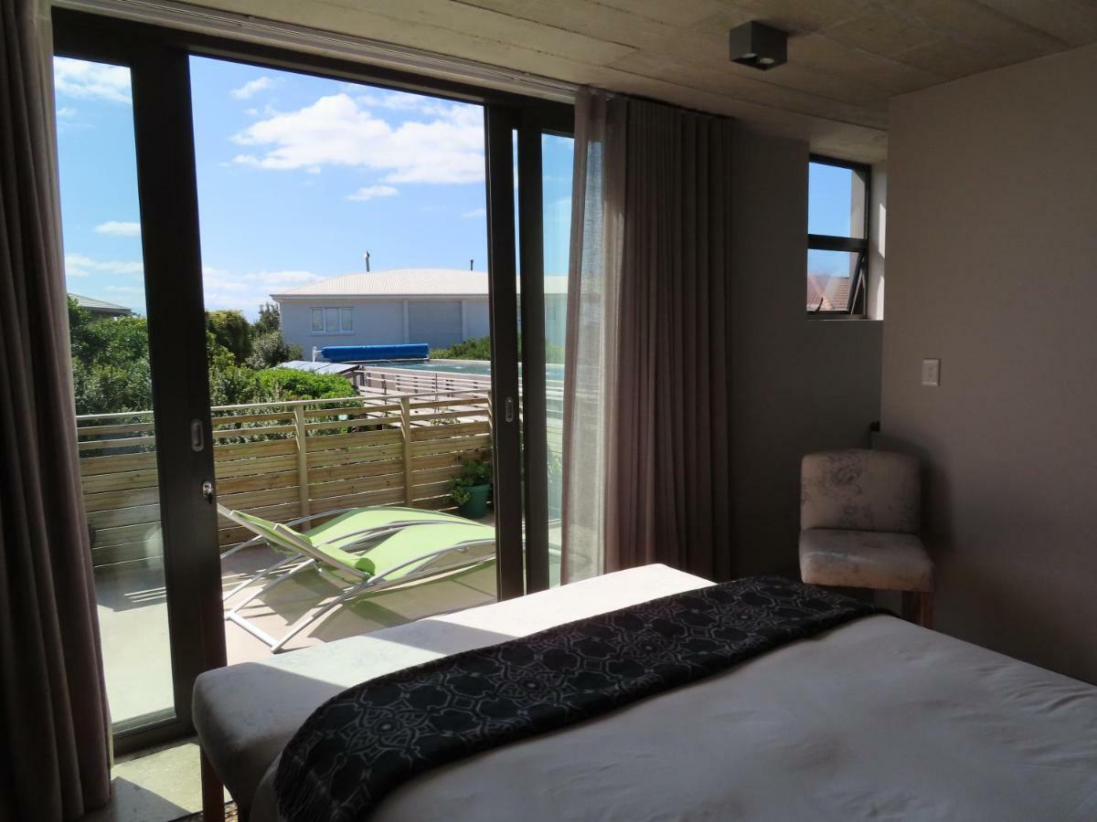 Ilanga Beach House And Studios Плеттенберг-Бей Экстерьер фото